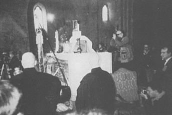 John Paul II and Buddha on his altar